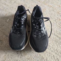 Saucony hurricane 24 men size 8