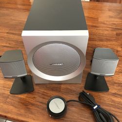 Bose Companion 3  Multimedia Speaker System