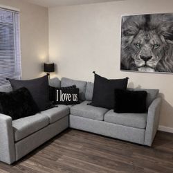 🚨Clean, Stylish, Like New  MUST GO  