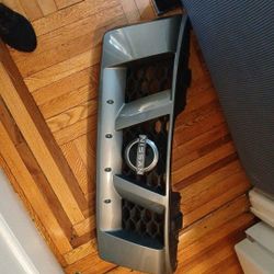 2005 To 2006  Nissan Xterra  Grill