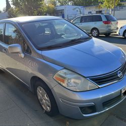 Nissan Versa 2011