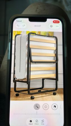 Foldable guess bed