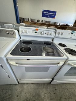 Ge Electric Stove White.