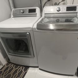 LG Washer and Dryer Set In Great Condition!