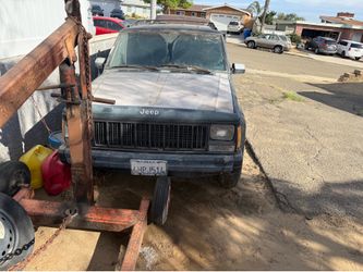 Jeep Cherokee Sport