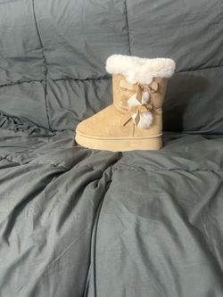 Size 7 winter booties