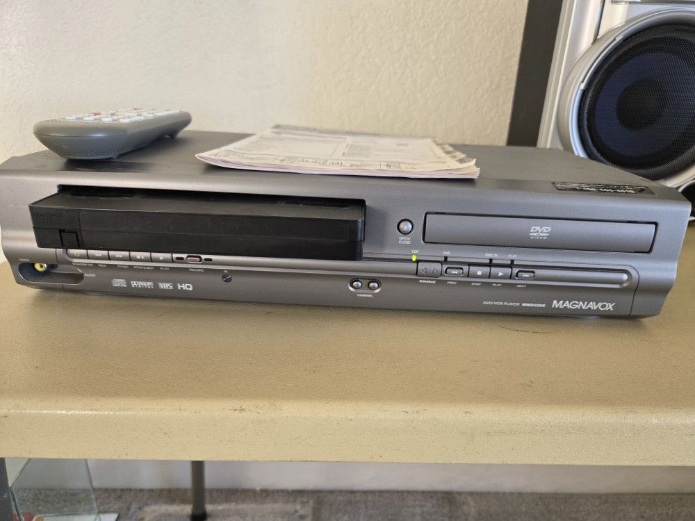 Magnavox dvd/cd player with vhs video cassette player.