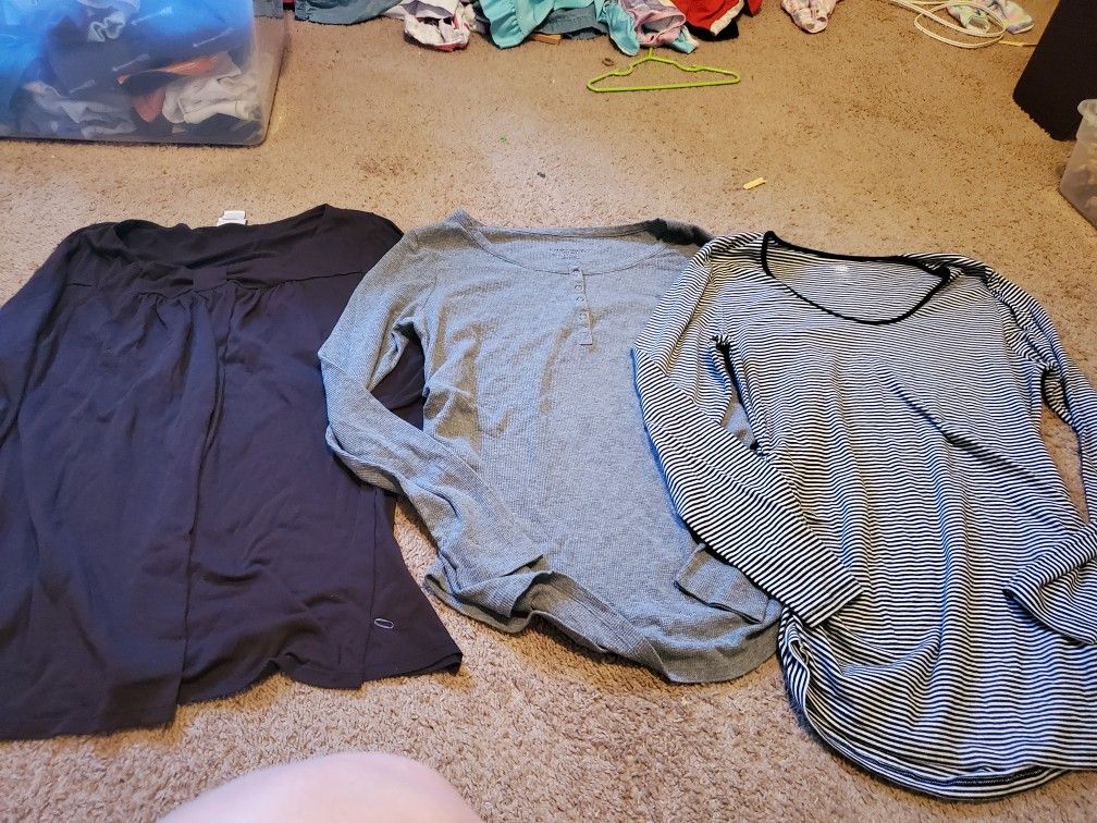 7 size xlarge maternity shirts