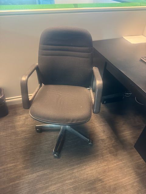 Multiple Office Chairs