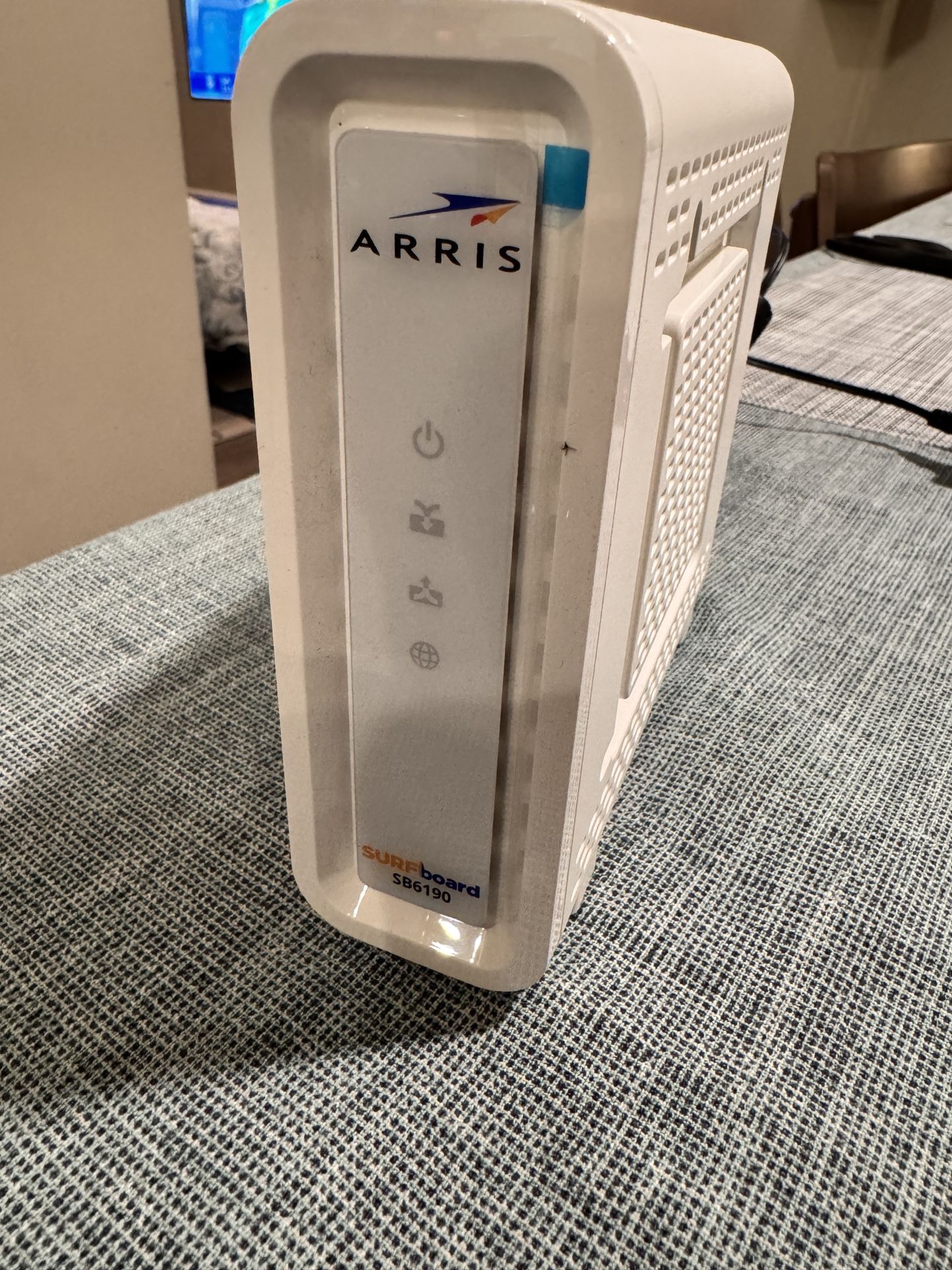 Arris SB6190 Modem