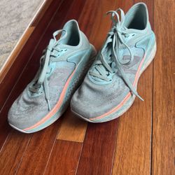 New Balance Sneakers