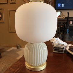 Table lamp