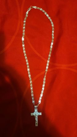 Cadena de plata 925 con dije de Jesús y San benito