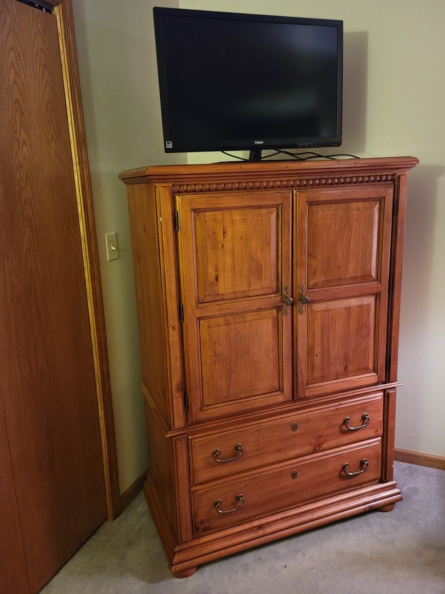 Beautiful Oak Storage Cabinet Or Clothes Closet With Shelves And Two Large Drawers