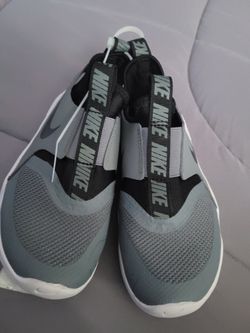 Boys Nike Slip On 