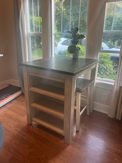 Solid Wood Table & Stools