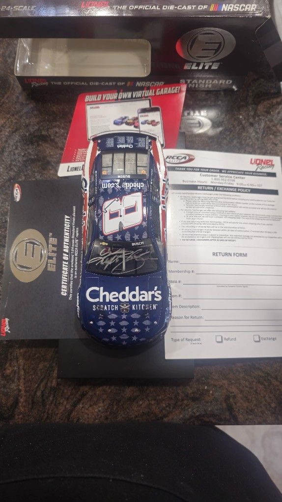SIGNED AUTOGRAPH KYLE BUSCH CHEDDARS SALUTES 