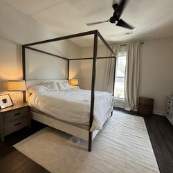 Full Size Canopy Bed Frame With Four Post Metal Frame