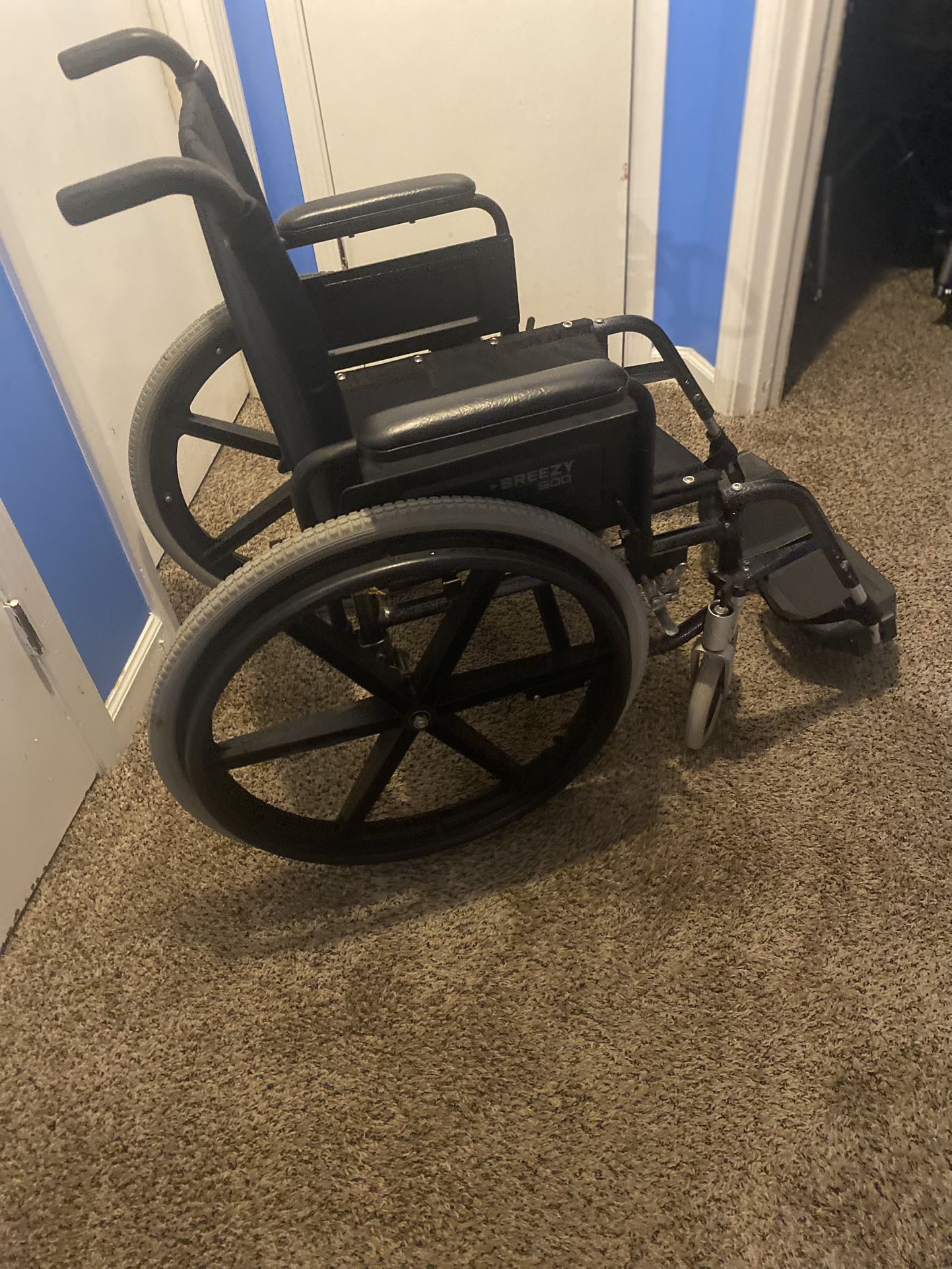 Sunrise Medical Breezy 600 Lightweight Manual Wheelchair W/17” Seat Width + 16” Depth 