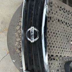 2015 Nissan Altima Front Grille