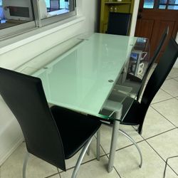 Glass Table & 4 Chairs 