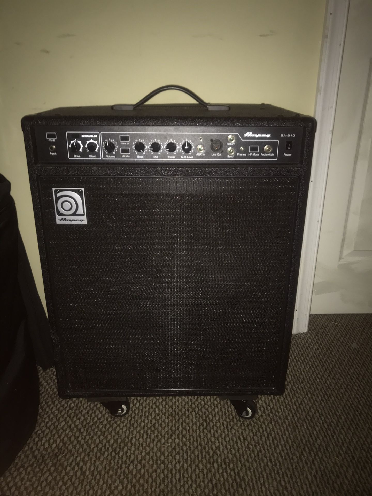 Ampeg bass amp