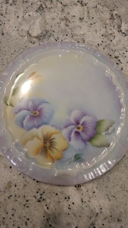 Pansy plate /tea pot rest ..vintage