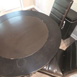 Medium Sized Round Dining Table And Chairs 