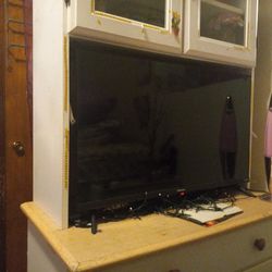 Television 31 Inches Flat Screen Smart