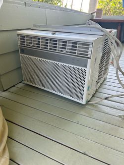 12,000 BTU Window AC Unit