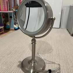 Lighted Makeup Mirror