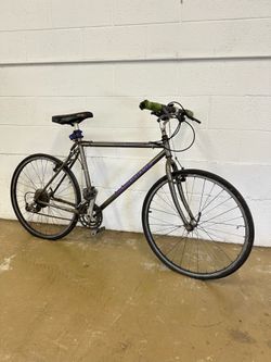 Mongoose Hill Topper Bike