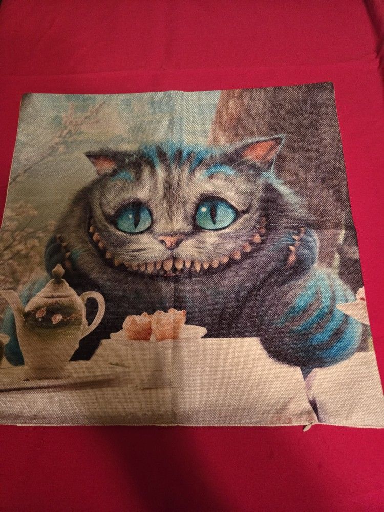 17" By 17" 



Alice and the Cheshire cat Pillow Case 