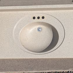 Bathroom Vanity 36-in X 22-in Great Shape 