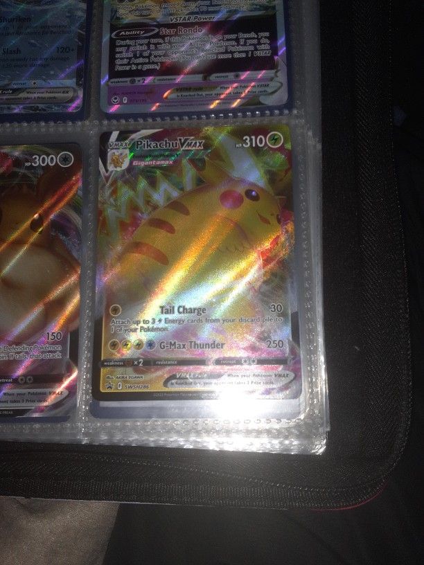 Pikachu Vmax Gigantamax