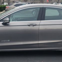 Ford Fushion Hybrid Clean Title Great Gas Saver