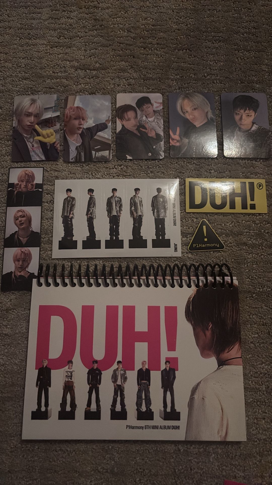 P1 Harmony Duh! album