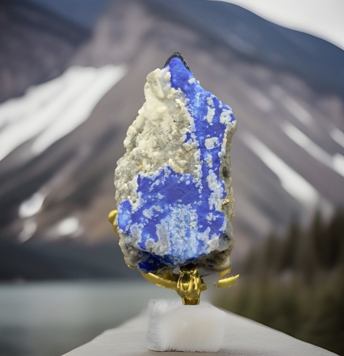 86g ultra rare and attractive Lazurite with Calcite specimen from Afghanistan.