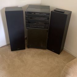 Sharp SG-F800 Sterio System With Speakers