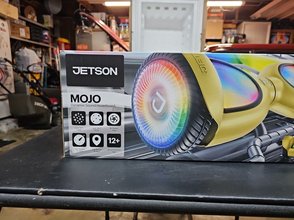 Jetson MOJO Dynamic Sound Hoverboard