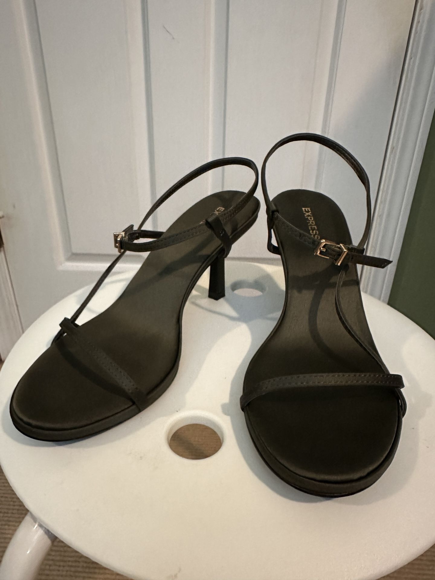 Express Heeled Sandals (size 7)