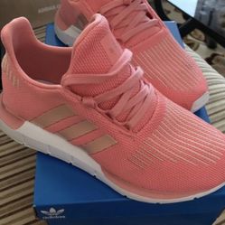 Adidas Size 4