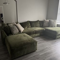 Brand: Exclusive Furniture