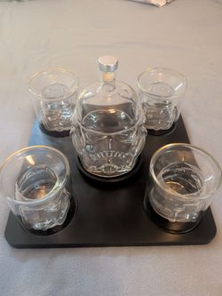 Star wars decanter and glasses