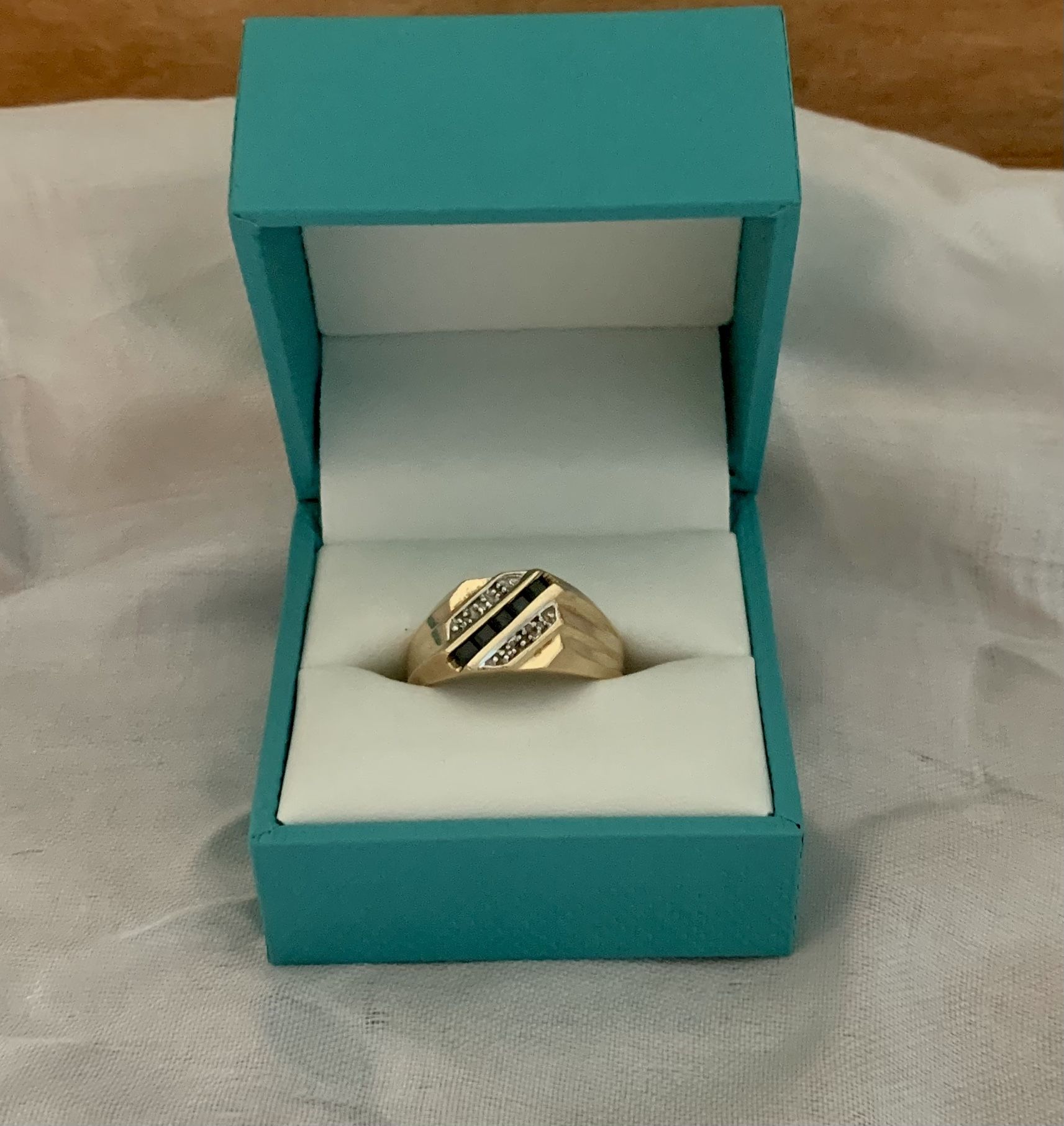 Mens Sapphire & Diamond Ring