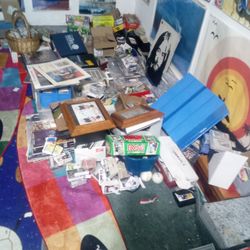 Free Baseball Cards Store Closed 