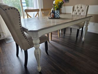Dining Table - Magnolia Manor