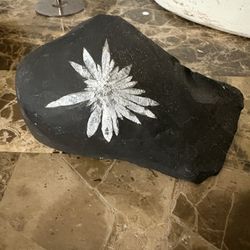 Chrysanthemum stone