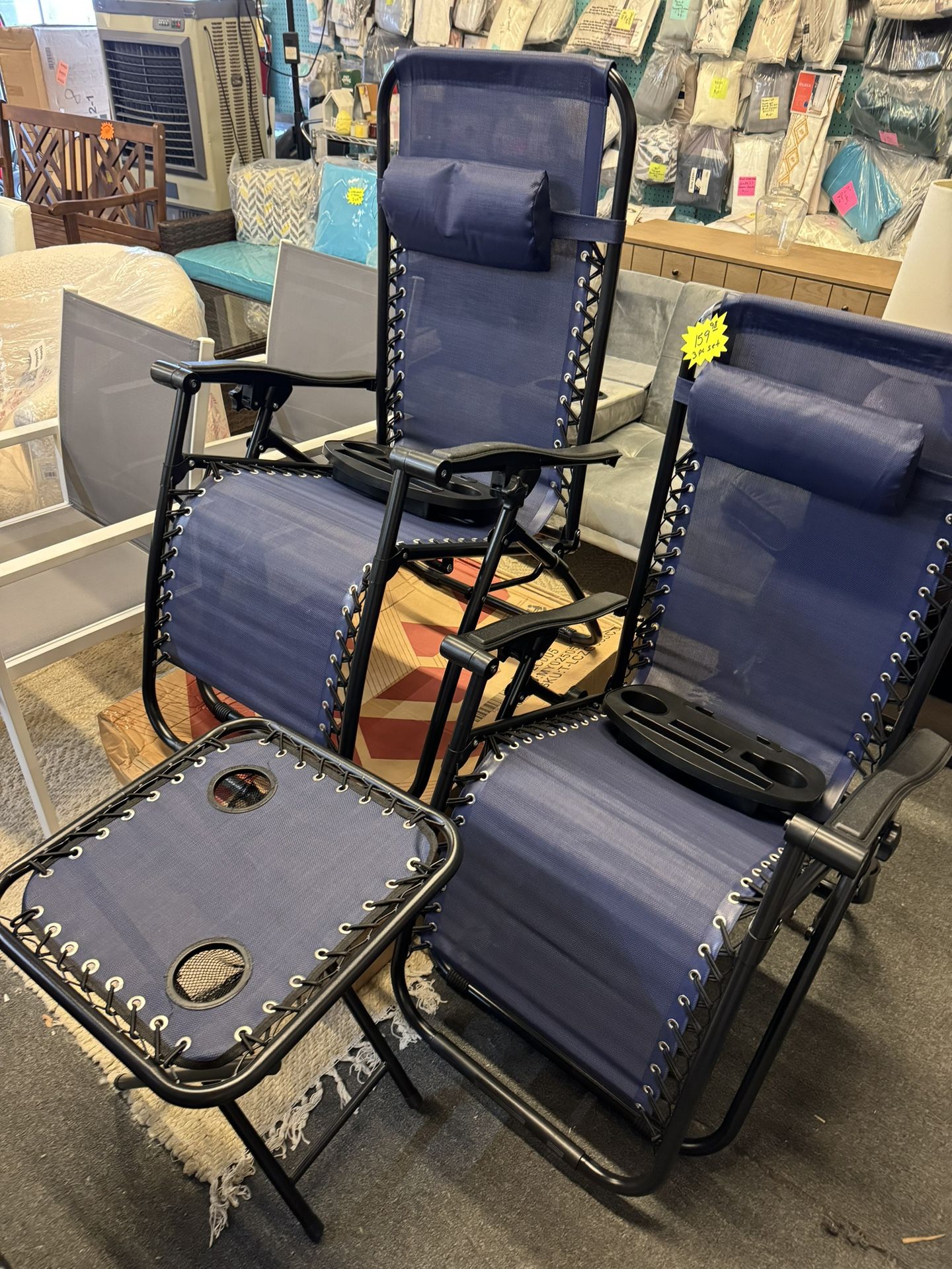 Outdoor Lounge Chairs And Table New Blue Mash 