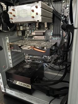Gaming PC Desktop - Corsair, Gigabyte, Sapphire